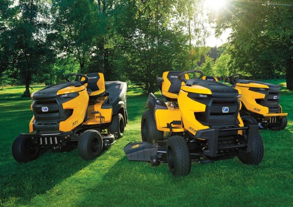 CUB CADET Rasentraktoren XT