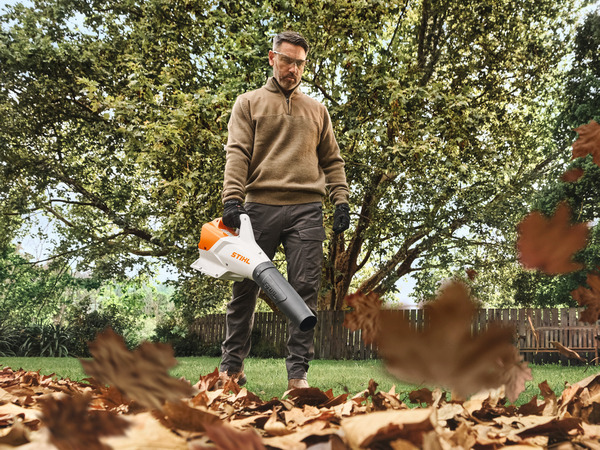 Stihl Akku Laubblaeser