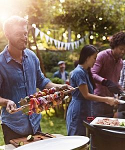 Grillspaß für Spießgesellen