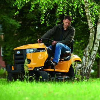 Cub Cadet Rasentraktor XT2