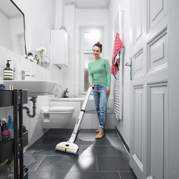 Der Hartbodenreiniger FC 3 Cordless