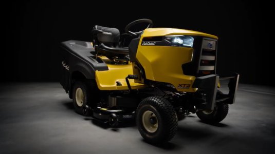 Cub Cadet Enduro Serie: Rasentraktor XT3 mit Heckauswurf