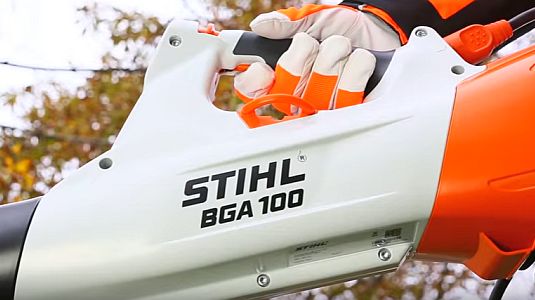 STIHL Akku PRO - Der Laubbläser BGA 100